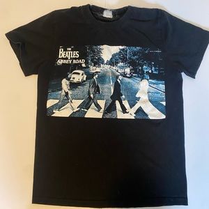 Beatles Abbey Road Graphic Tee Men’s Medium